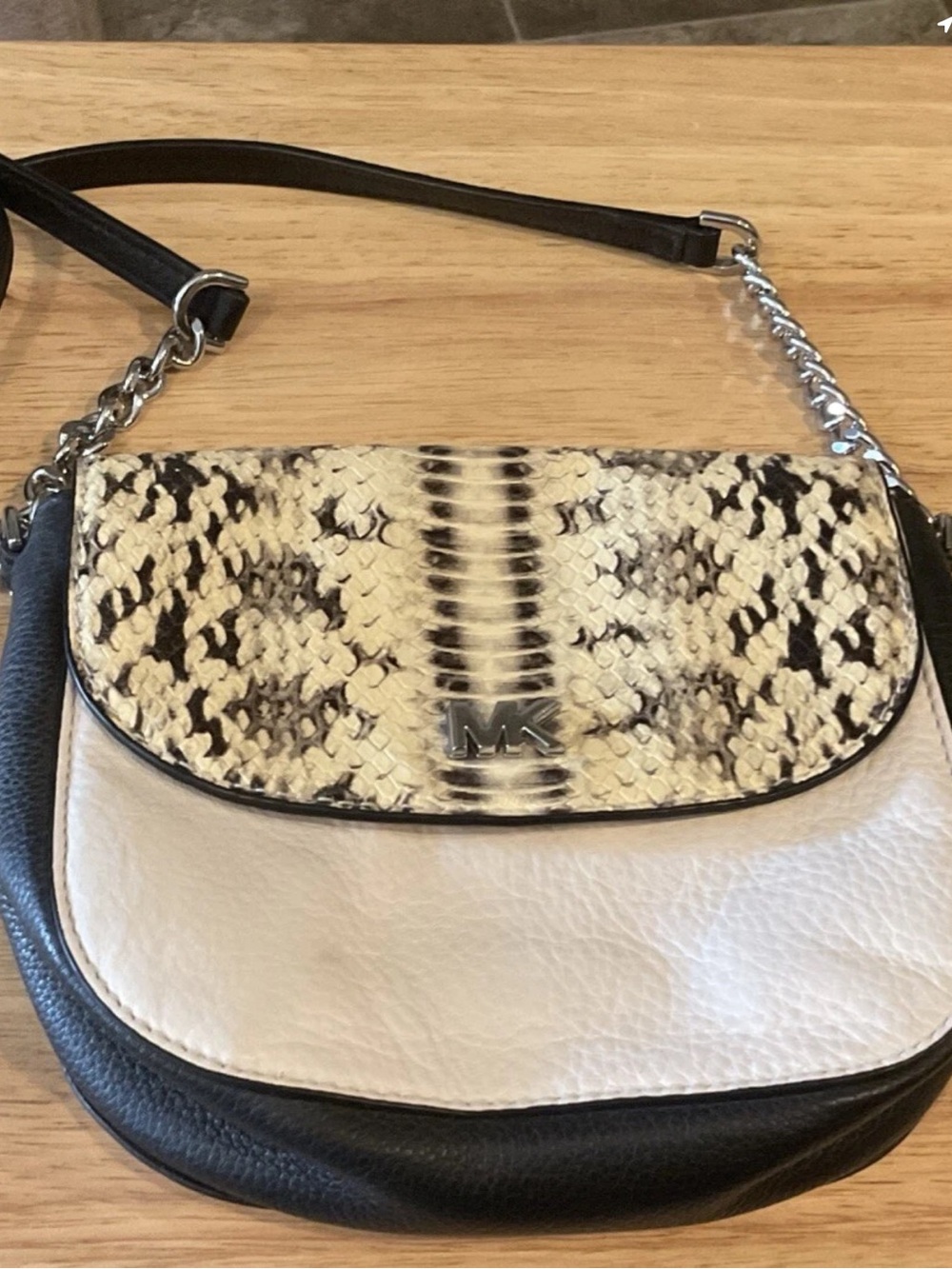 Michael Kors Mott Snake Embossed Leather Dome Crossbody Bag Purse EX